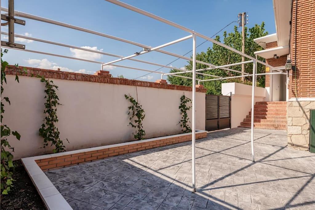 La Casa De Ines Alcalá de Henares Exterior foto